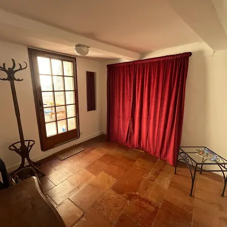 Avec Terrasse Au Pied De La Cite Apartamento