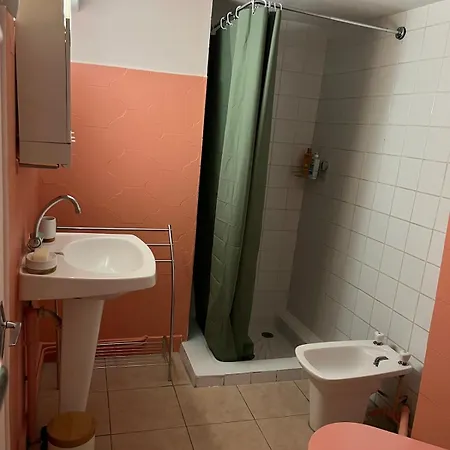 Avec Terrasse Au Pied De La Cite * Carcassonne